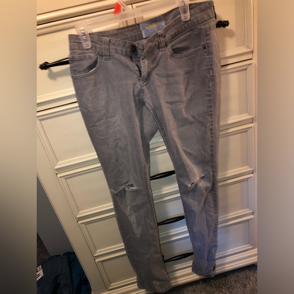 Jeans - Picture 1 of 2